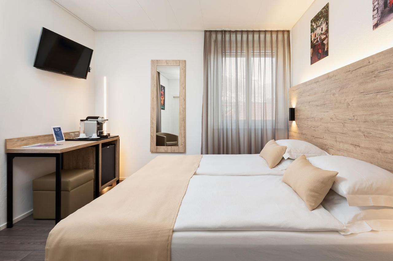 Du Hotel Locarno