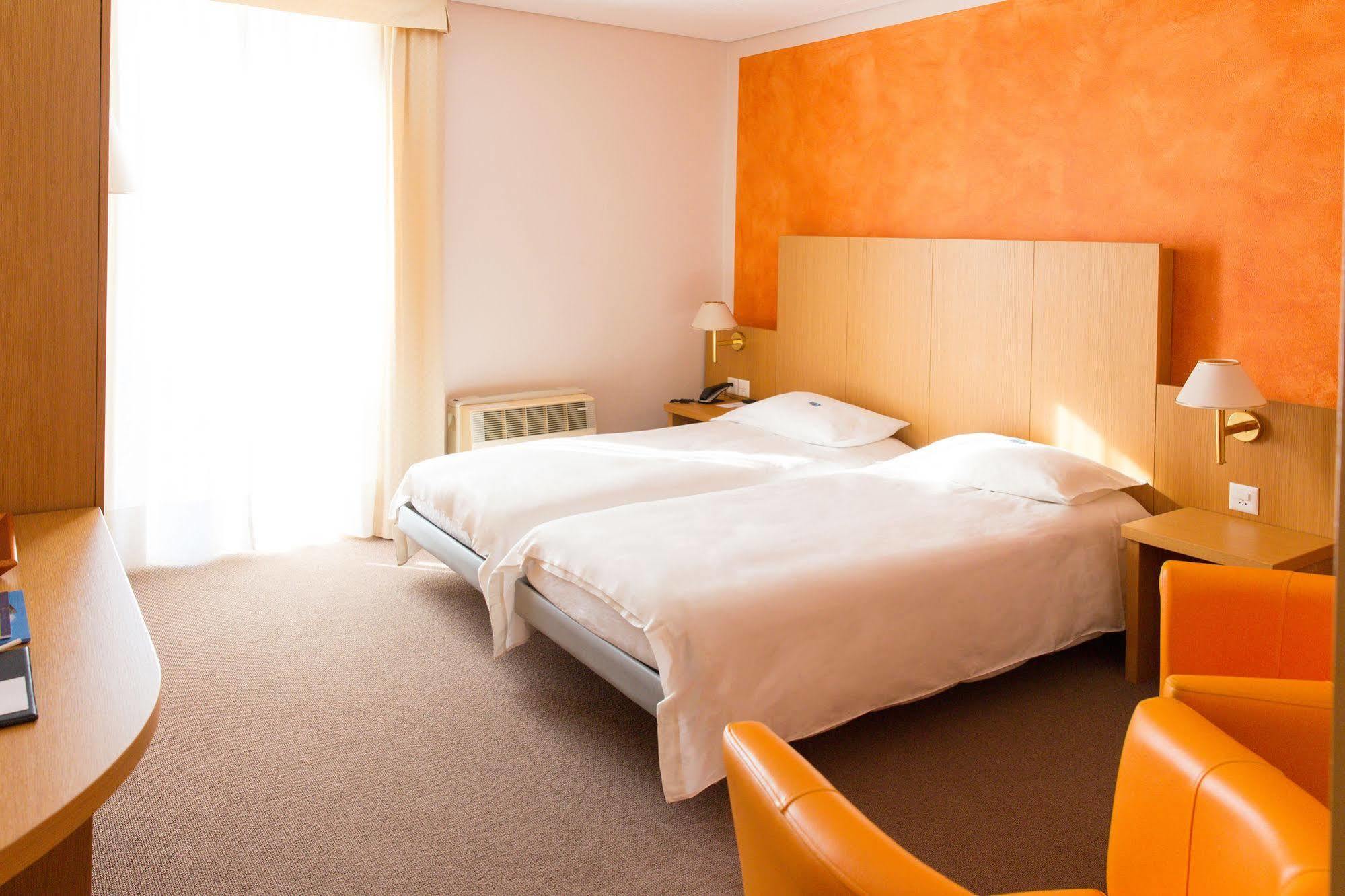 Hotel Du 3*